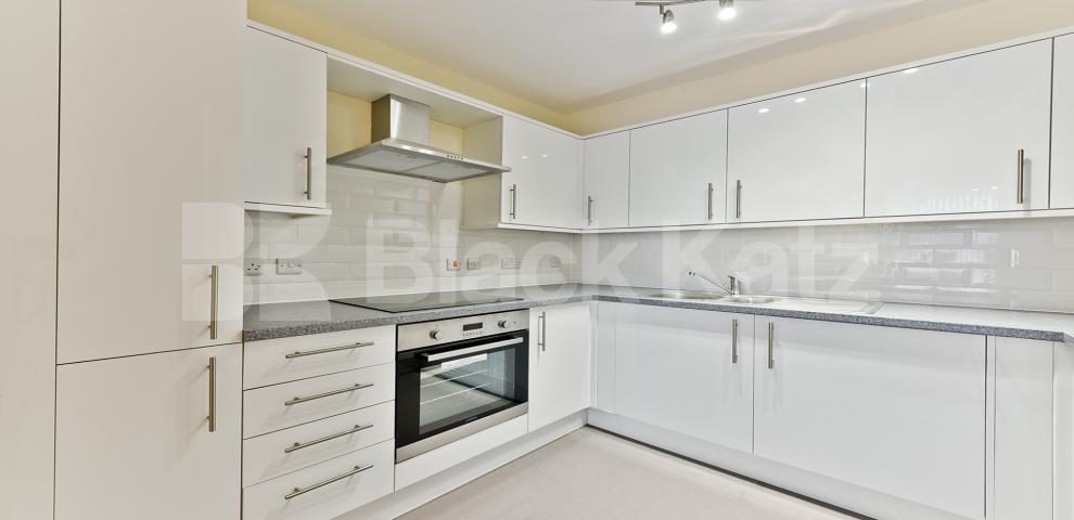 			NEW INSTRUCTION, 1 Bedroom, 1 bath, 1 reception Apartment			 Metro Apartments. Lewisham High Street , Lewisham 